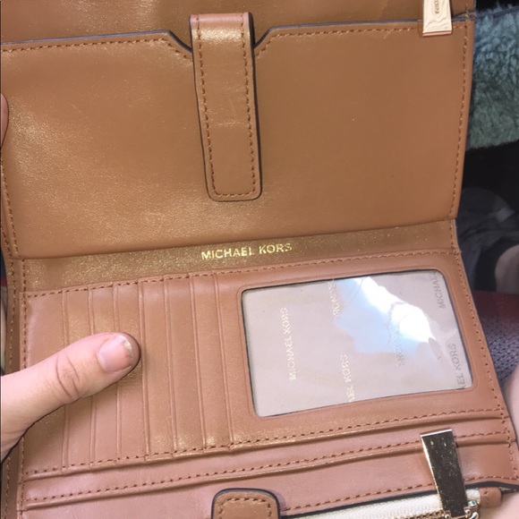 Michael Kors purse and wallet - Picture 7 of 7